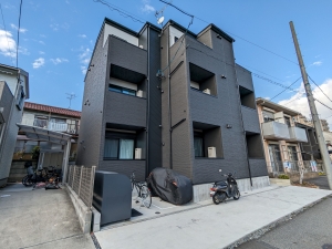名古屋市守山区　駅近☆収益物件☆（１棟売アパート）